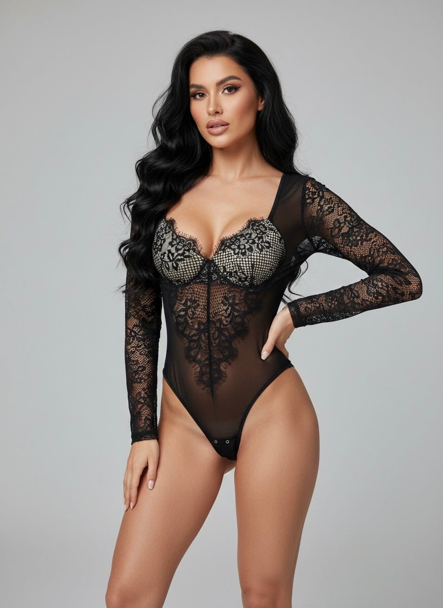 Body velato a maniche lunghe con ricami in pizzo e coppe a conchiglia - Follie by Alice