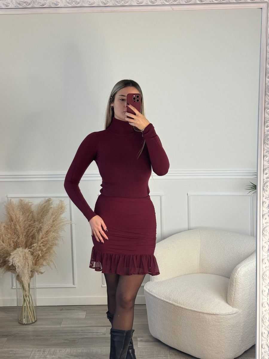 Maglioncino a collo alto con bordi a costine – alternate