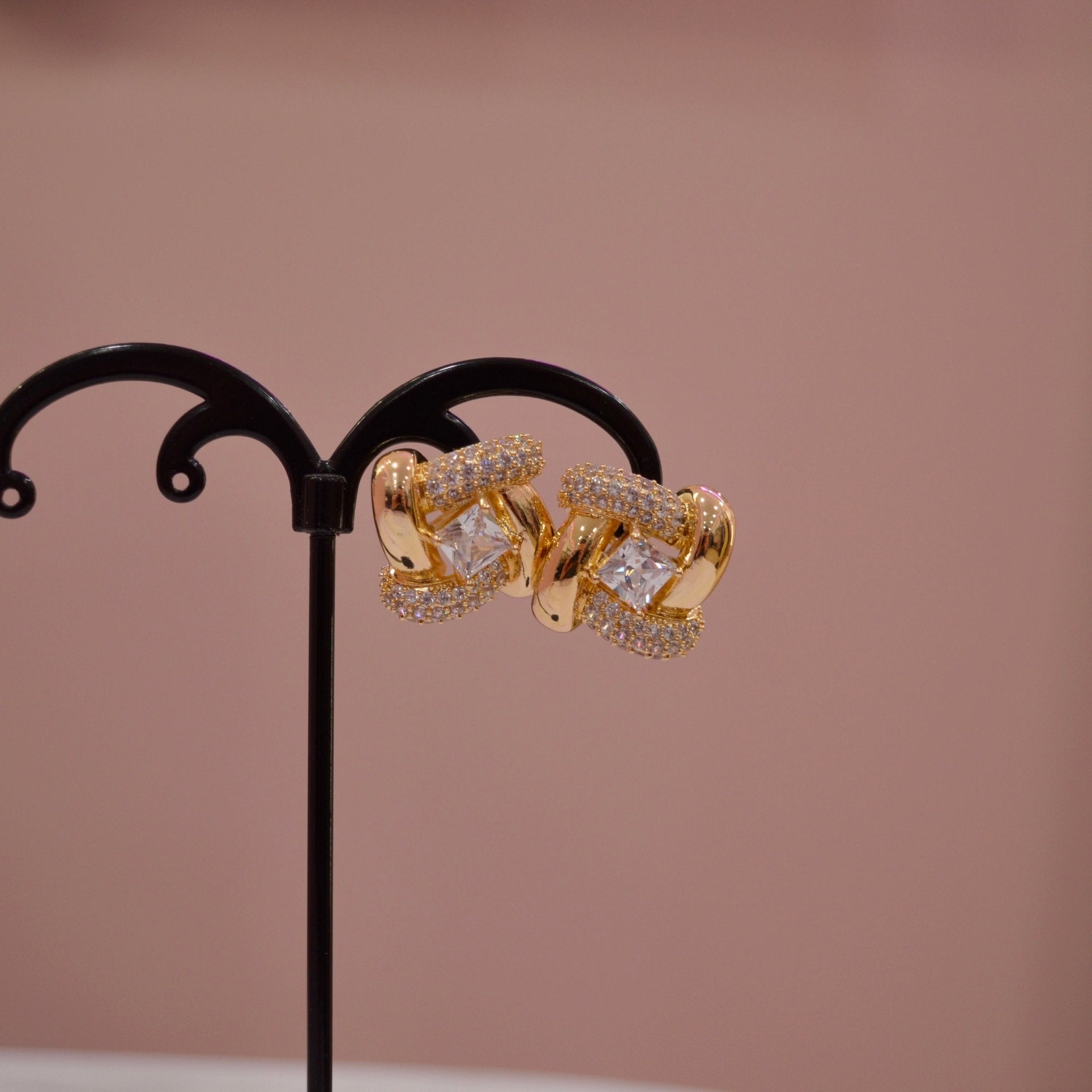 Orecchini oro intrecciati a nodo con strass e pietrina gioiello - Follie by Alice