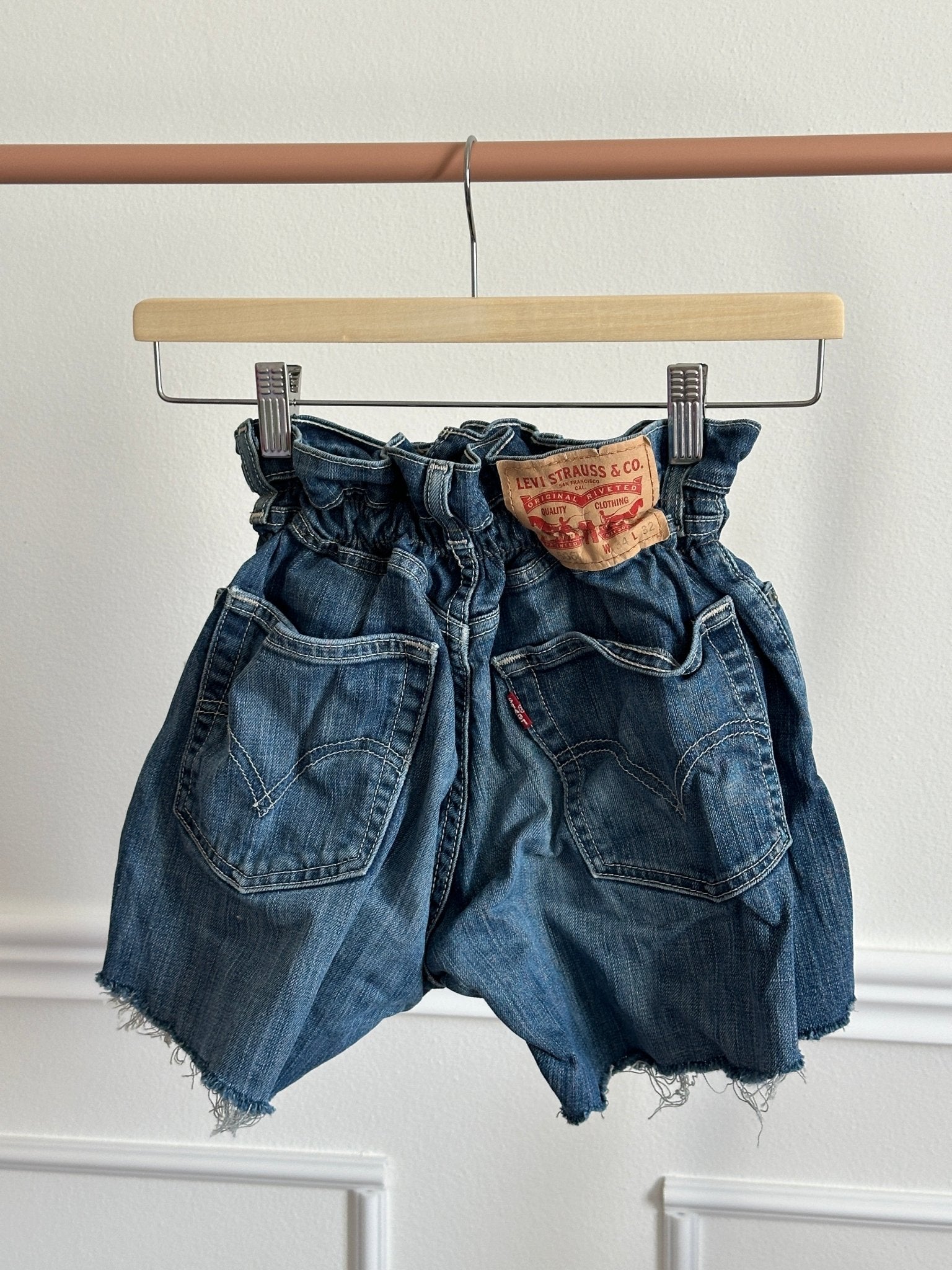 Shorts Levi's Vintage denim sfrangiati a caramella - Follie by Alice