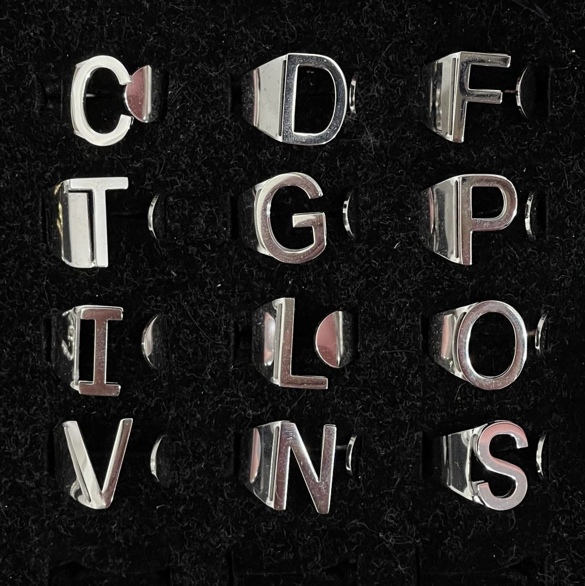 Anello argento con lettera - Follie by Alice