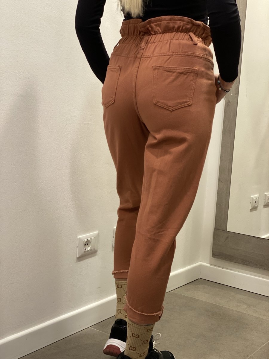 Pantaloni a caramella on sale