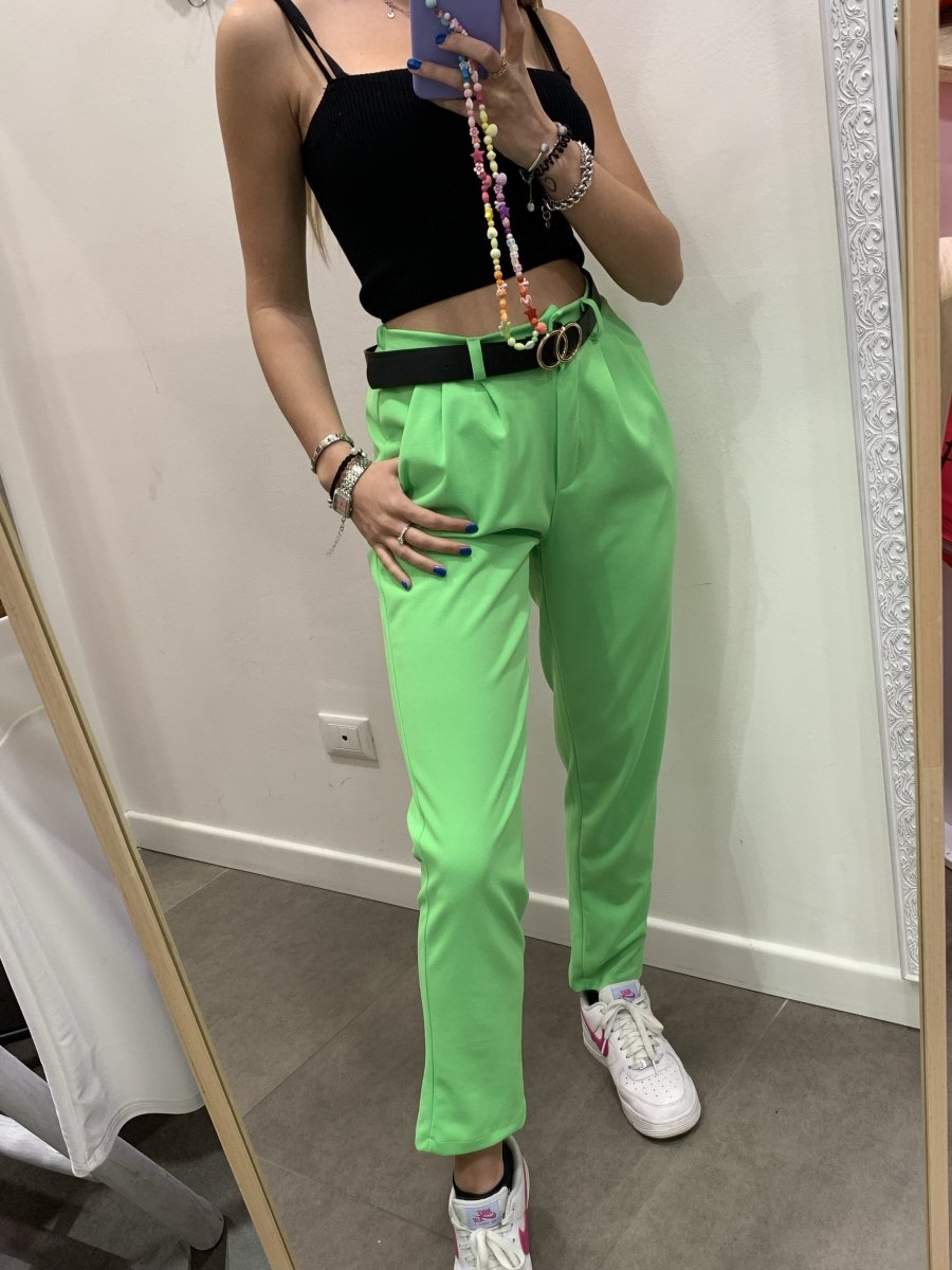 Pantaloni verde fluo con vita elasticizzata e cintura