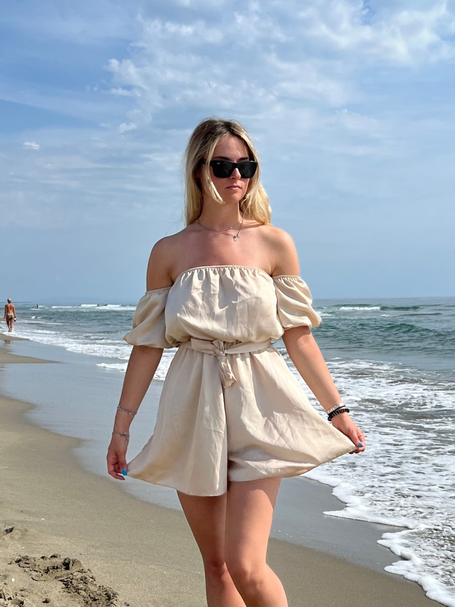 Tutina Madrid champagne in raso con scollo a barchetta