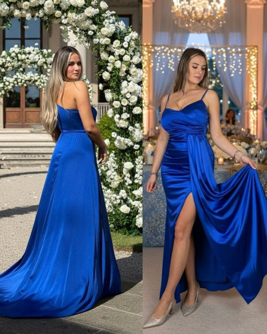 Blu Elettrico Cerimonia: Il Colore Che Non Passa Inosservato - Follie by Alice