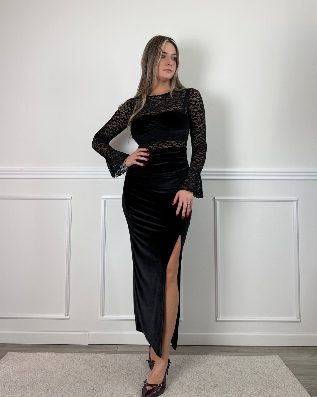 Vestiti Lunghi e Abiti in Pizzo da Donna - Follie by Alice