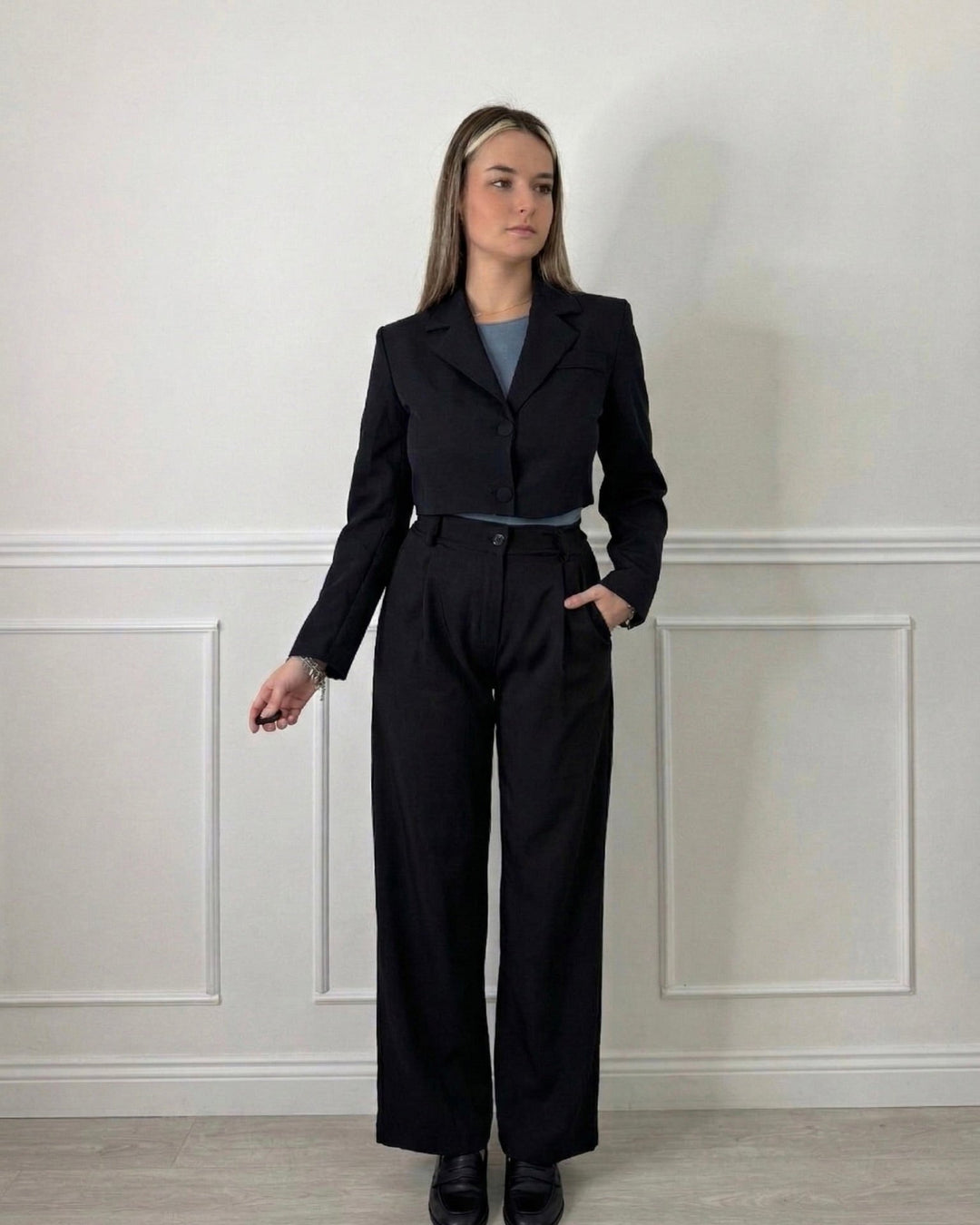 Abbigliamento Nero da Donna – Follie by Alice