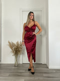 Vestito lungo drappeggiato in satin con spacco