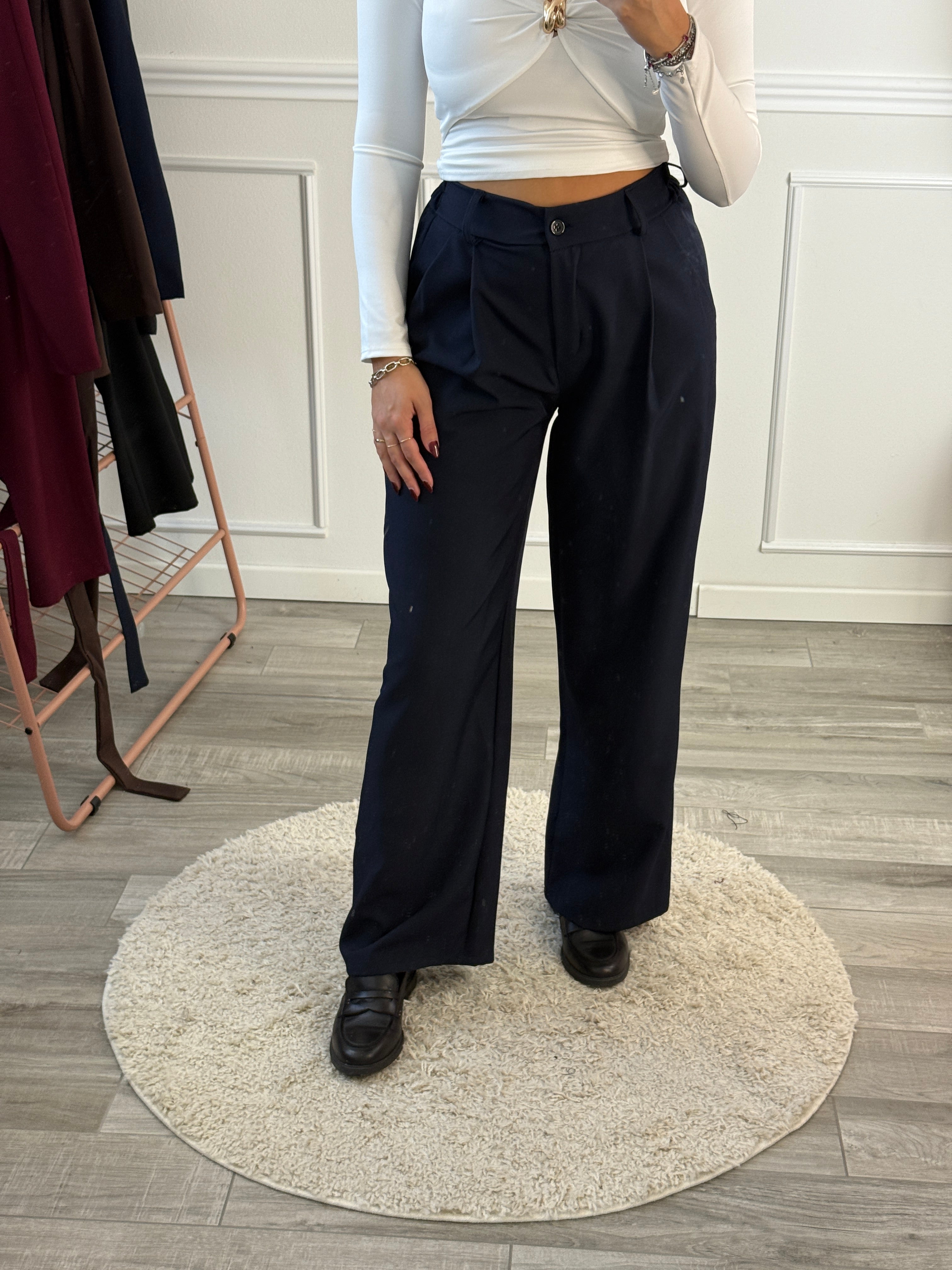 Pantaloni oversize da completo