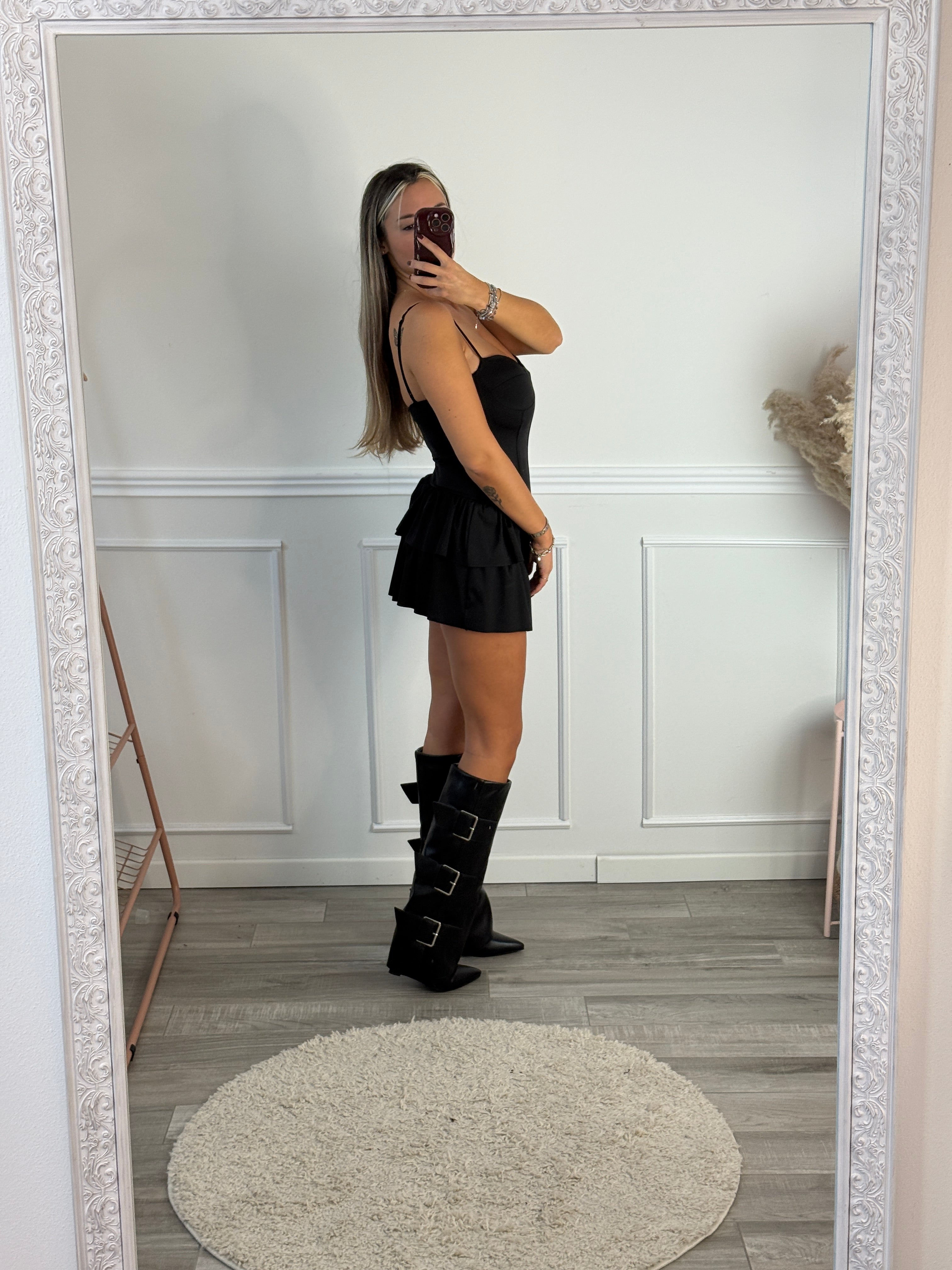 Vestitino con top a corsetto e doppia balza