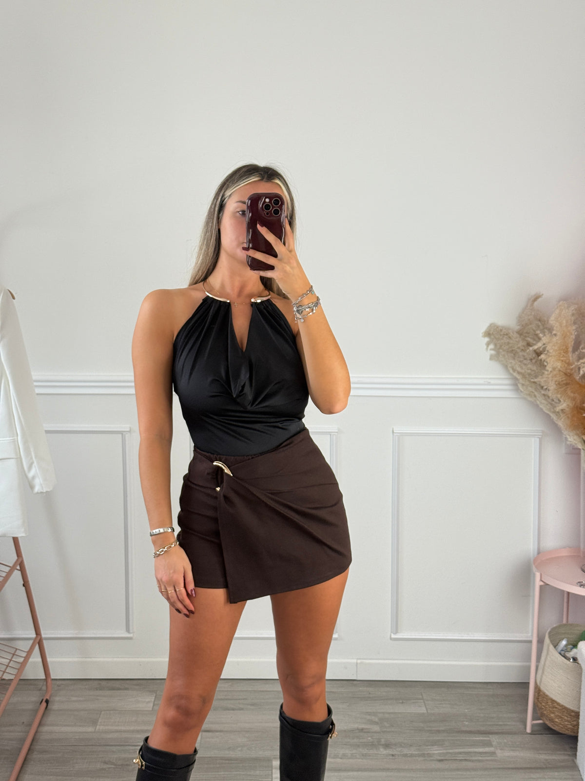 Body in raso con collo halter con collare dorato rigido - Follie by Alice