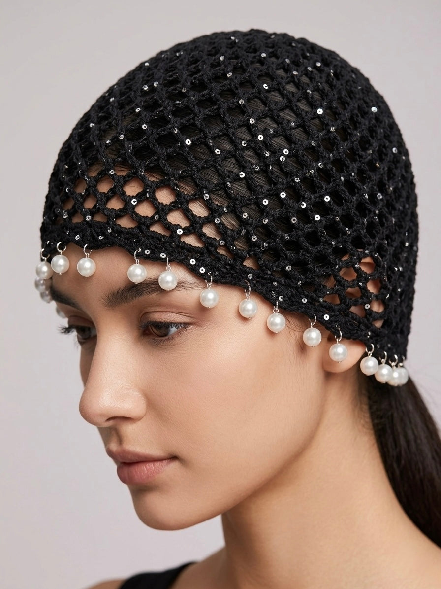 Cuffia in crochet con perline e micro paillettes