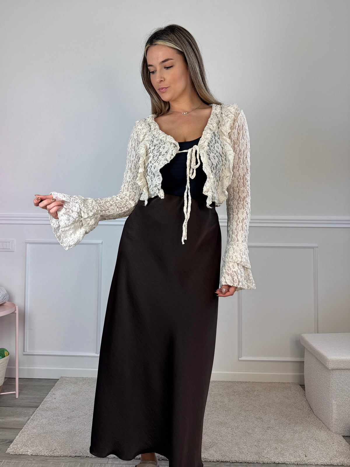 Top in pizzo con rouches e maniche a campana BLANCHE