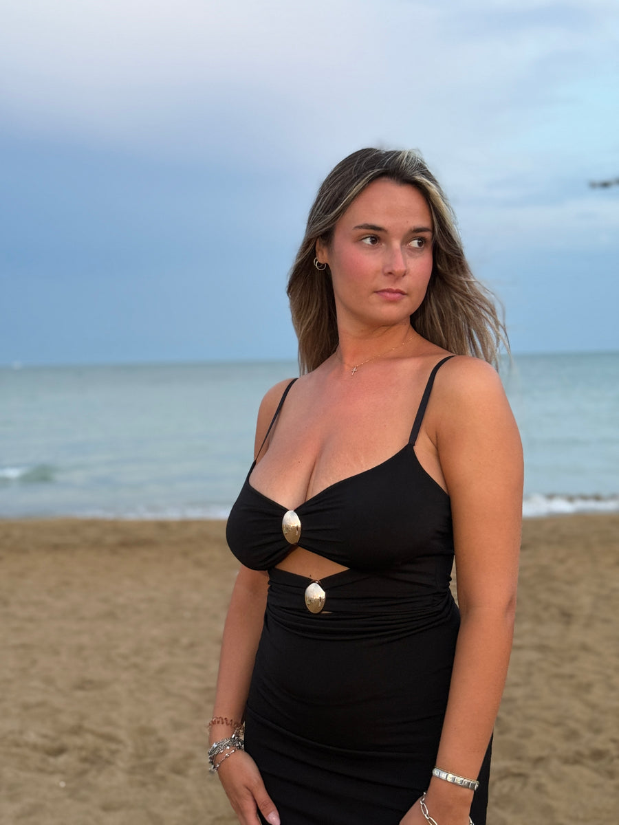 Tubino lungo cut-out con anelli scultura ONDA – alternate