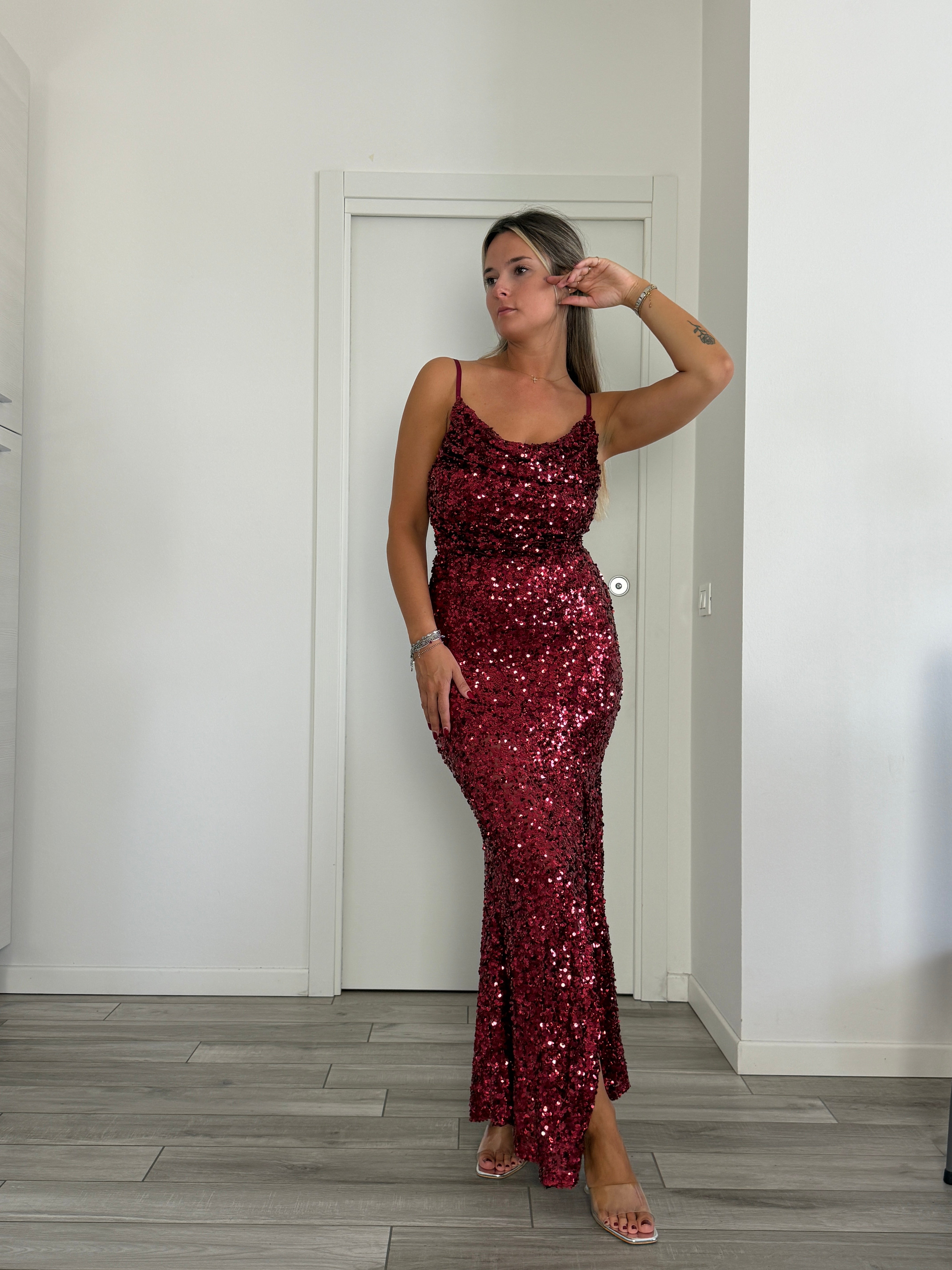 Tubino lungo gioiello con paillettes e spacco
