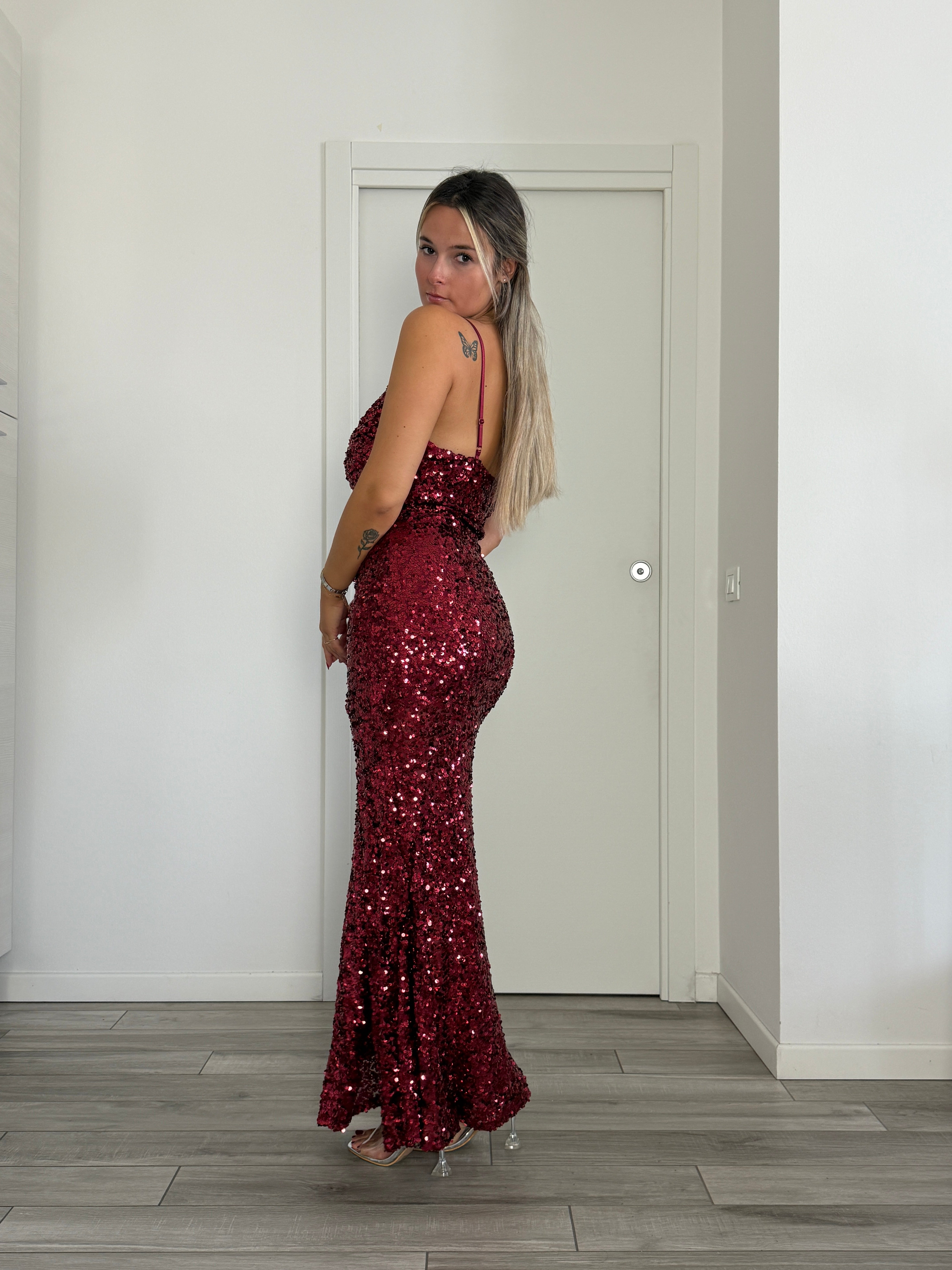 Tubino lungo gioiello con paillettes e spacco