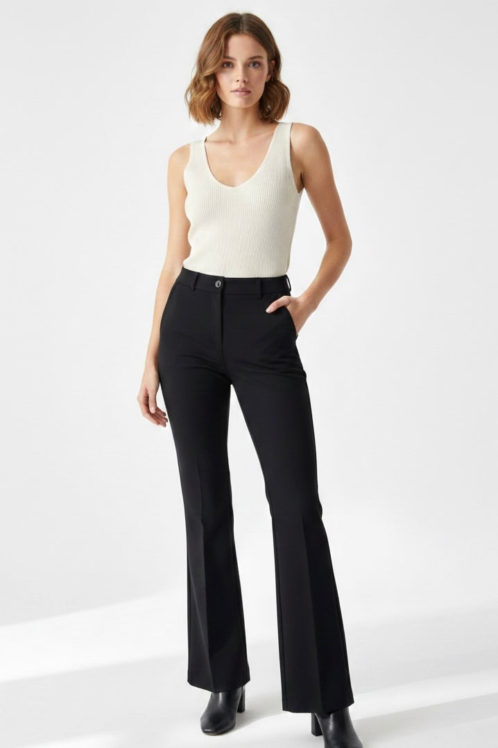 Pantaloni da completo a campana con pinces