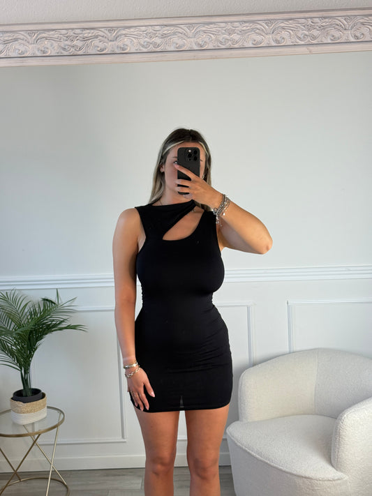 Tubino con cut-out asimmetrico