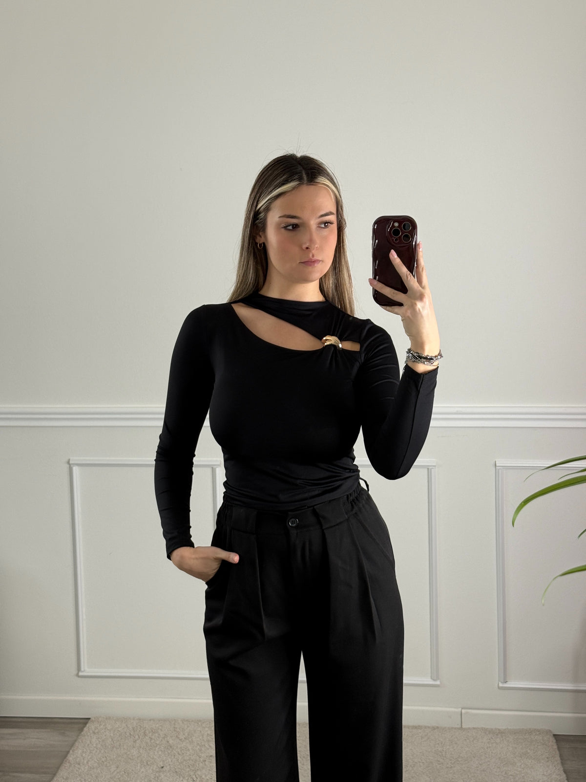 Maglia cut-out black