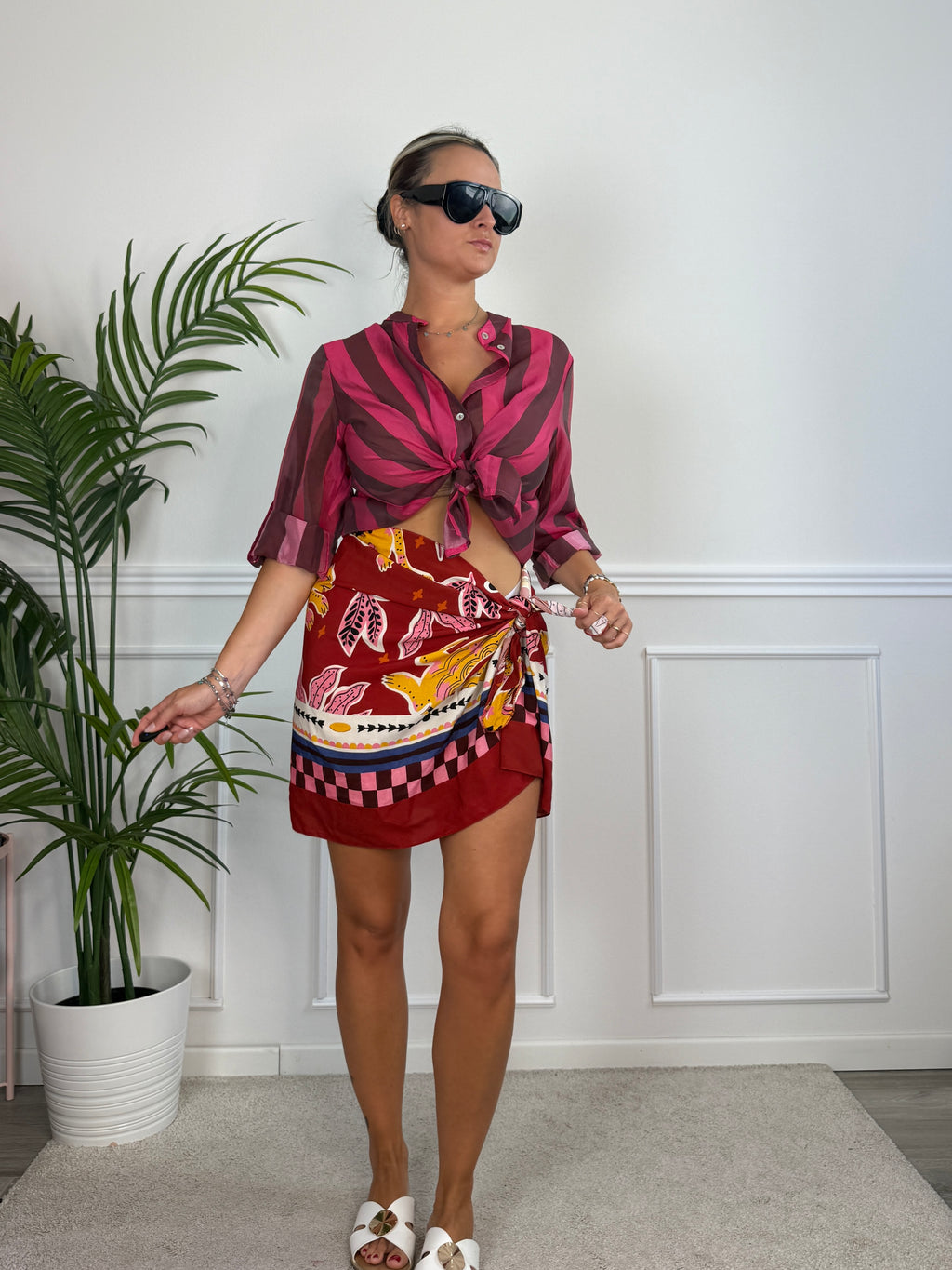 Pareo gonna bordeaux con tigri e foglie tropicali ISLA