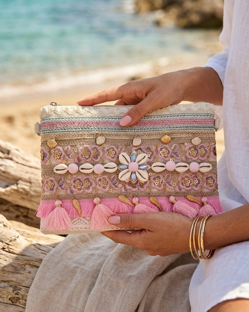 Pochette mare in juta con conchiglie e pouf rosa