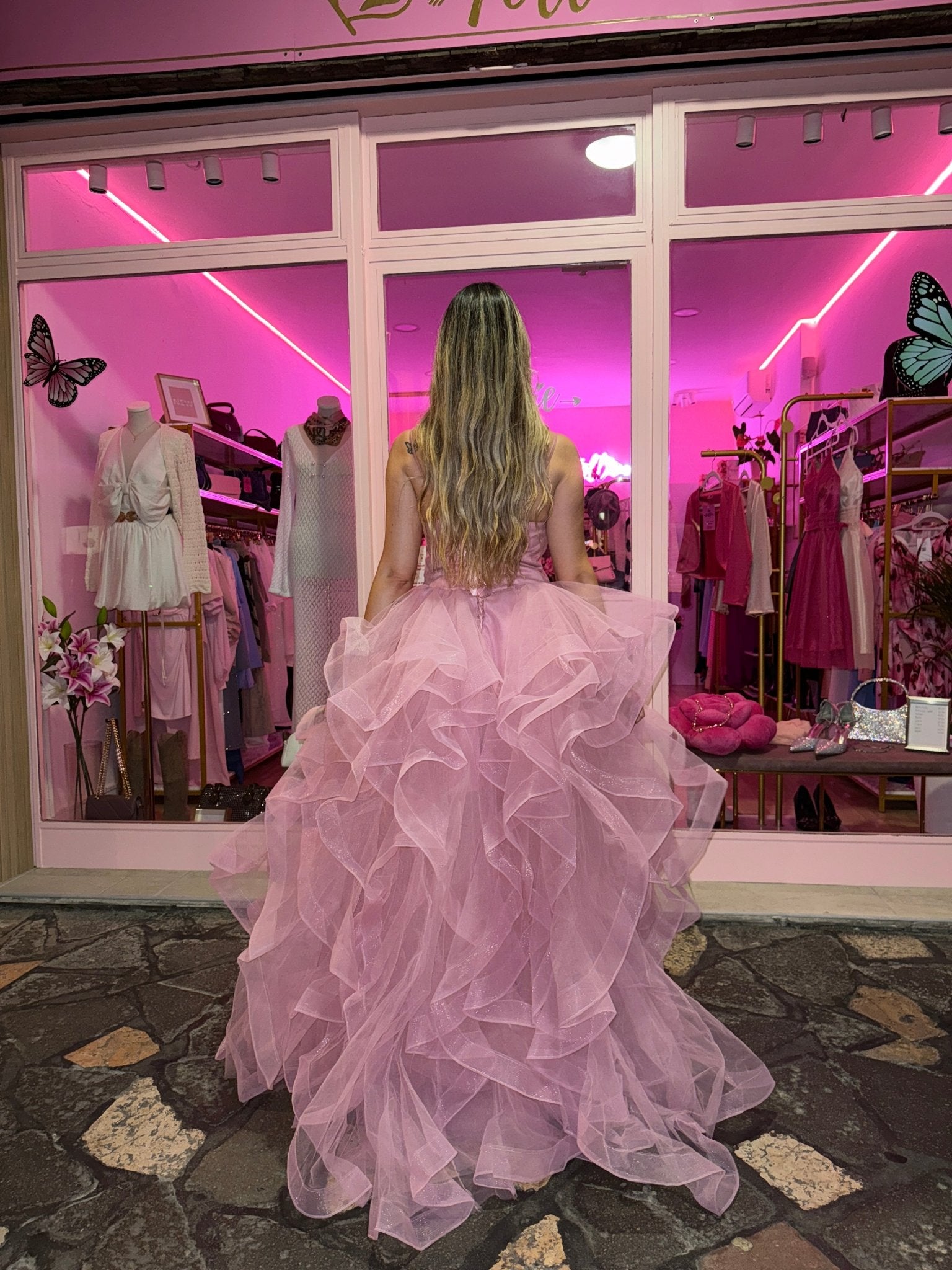 Abito lungo in tulle con scollo a cuore e gonna a balze asimmetriche - Follie by Alice