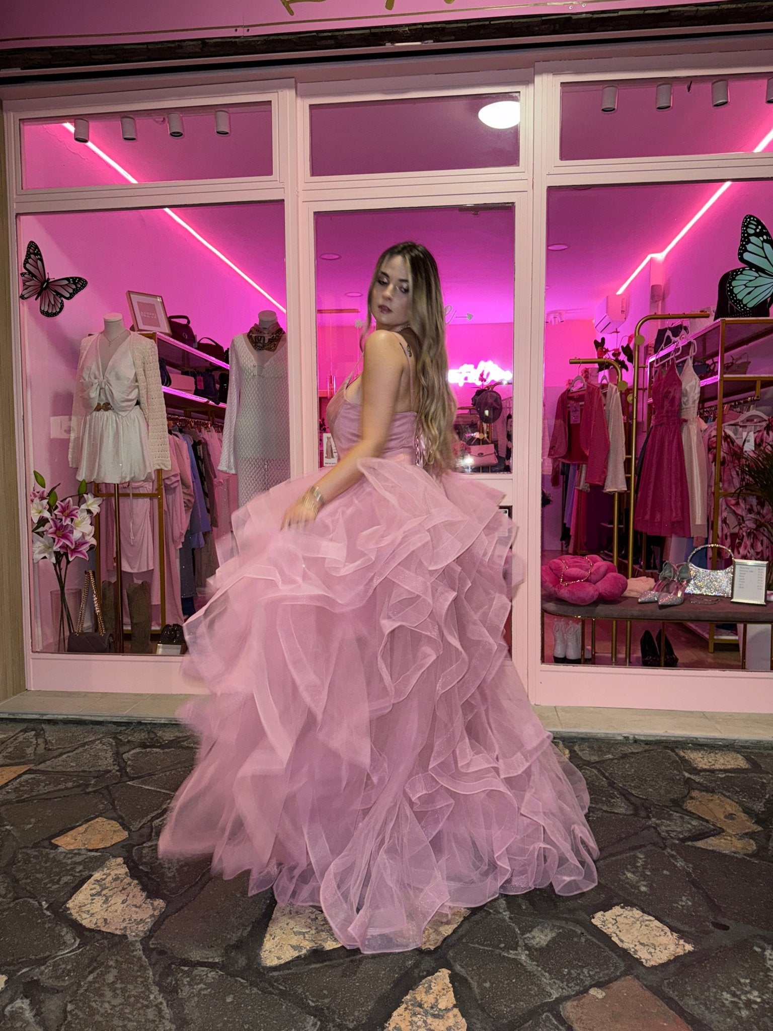 Abito lungo in tulle con scollo a cuore e gonna a balze asimmetriche - Follie by Alice