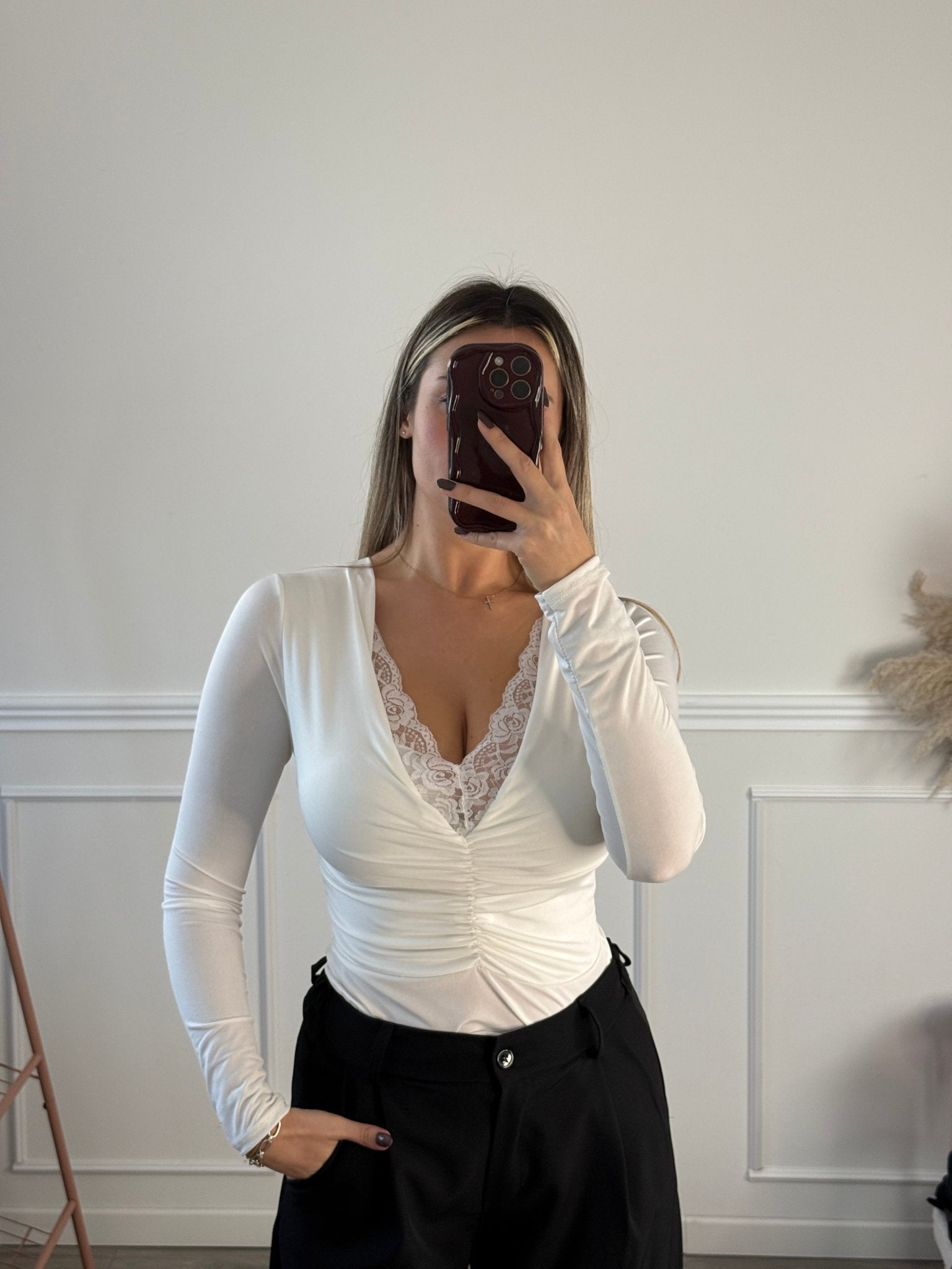 Body drappeggiato con scollo a V e ricami in pizzo - Follie by Alice