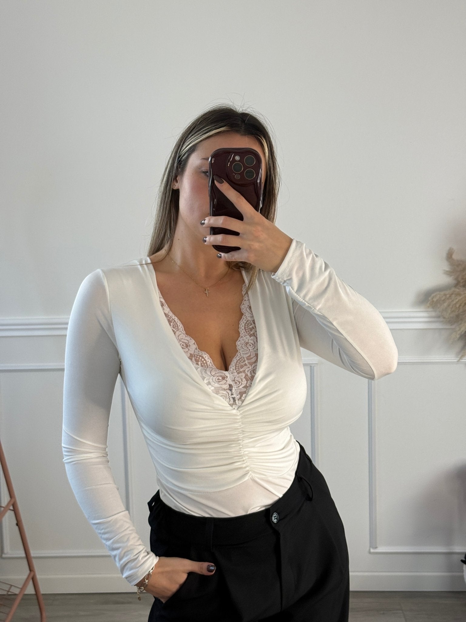 Body drappeggiato con scollo a V e ricami in pizzo - Follie by Alice