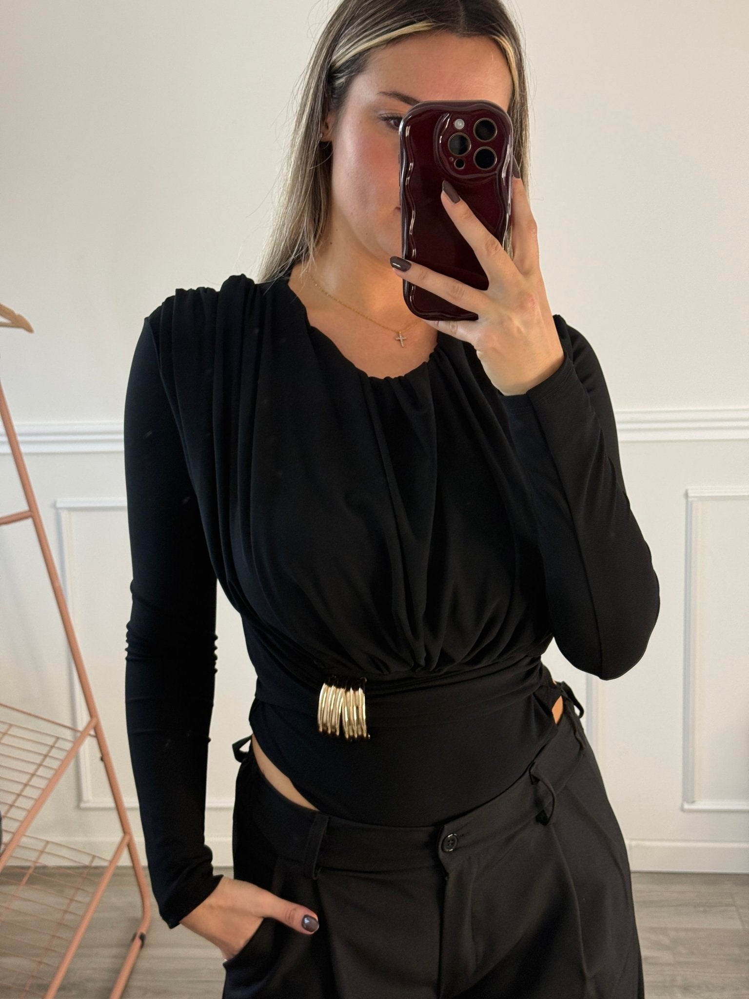 Body effetto ruffle con cintura in vita e dettaglio scultura - Follie by Alice