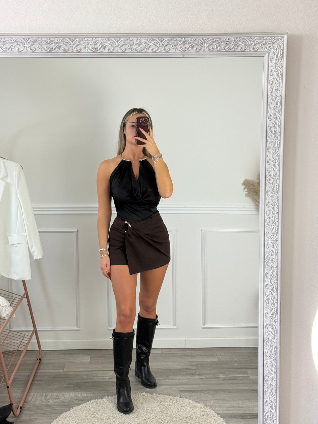 Body in raso con collo halter con collare dorato rigido - Follie by Alice