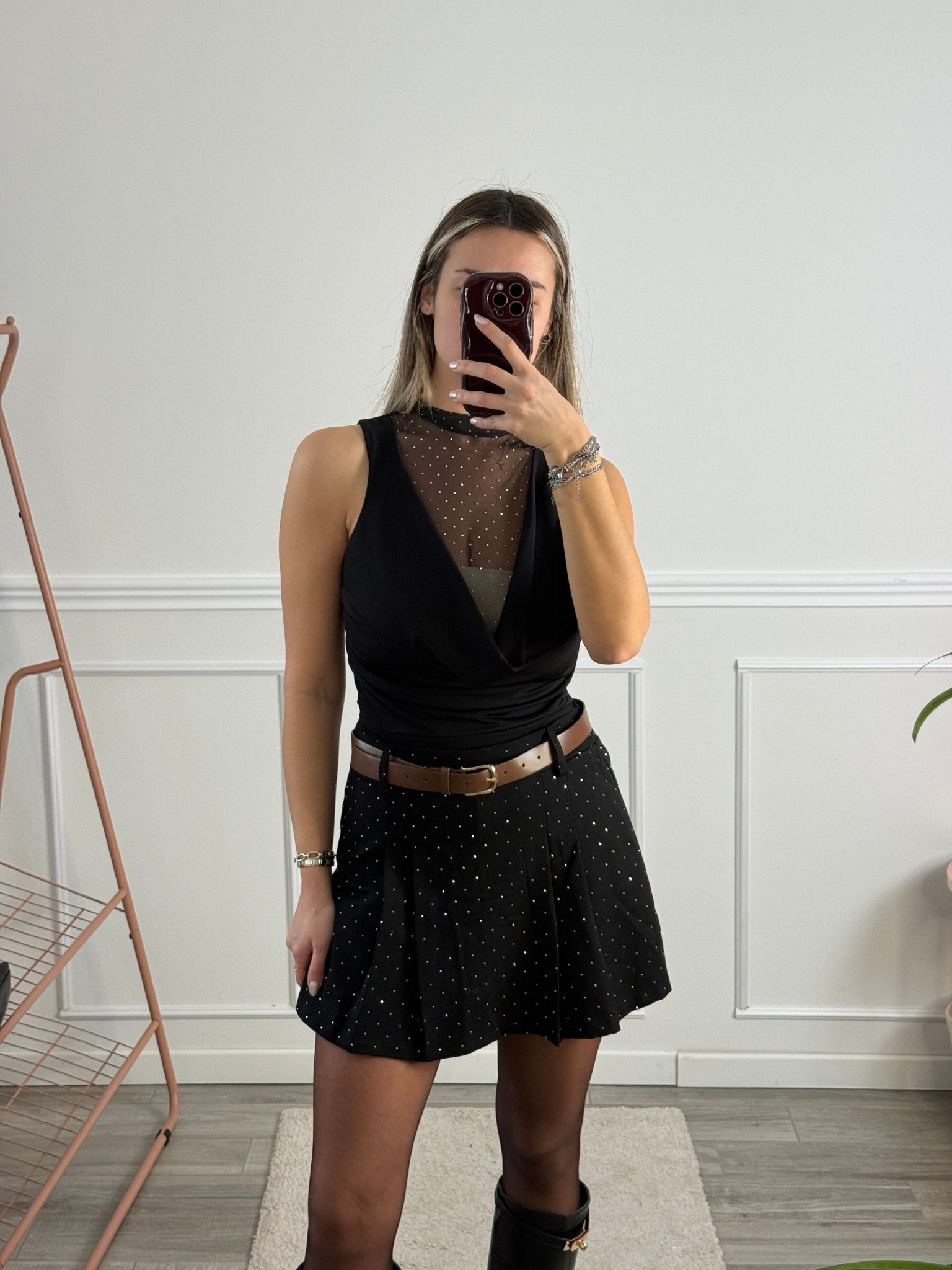 Body smanicato con scollo a cascata e inserto velato con strass gioiello - Follie by Alice