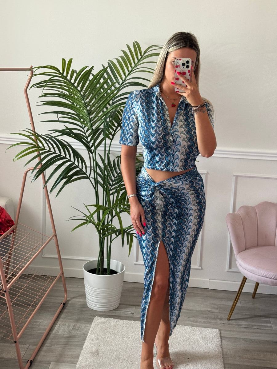 Camicia corta con fantasia etnica – alternate