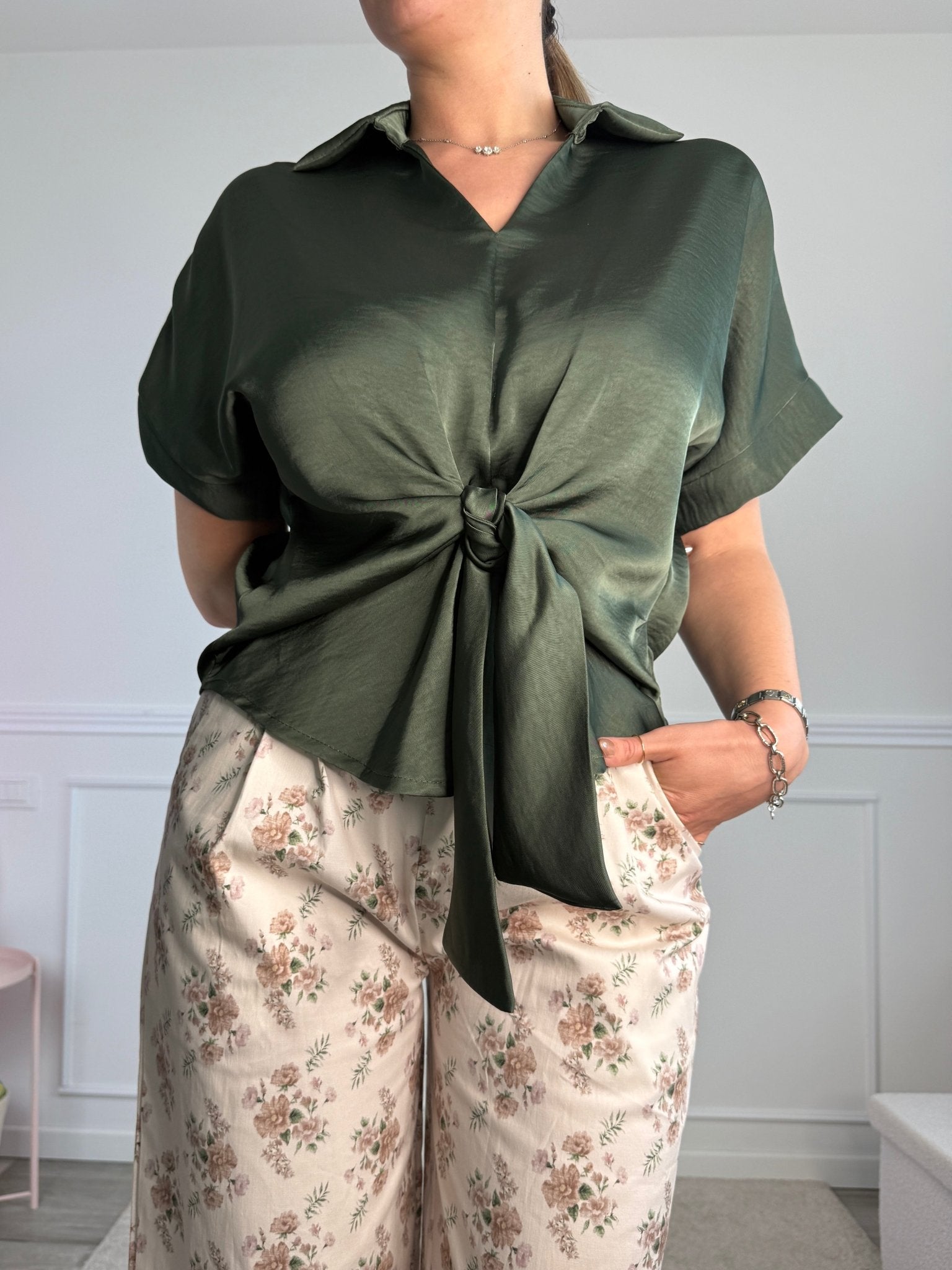 Camicia in raso con fiocco - Follie by Alice