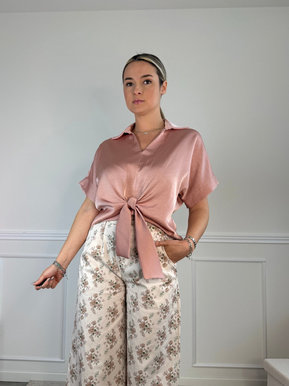 Camicia in raso con fiocco - Follie by Alice