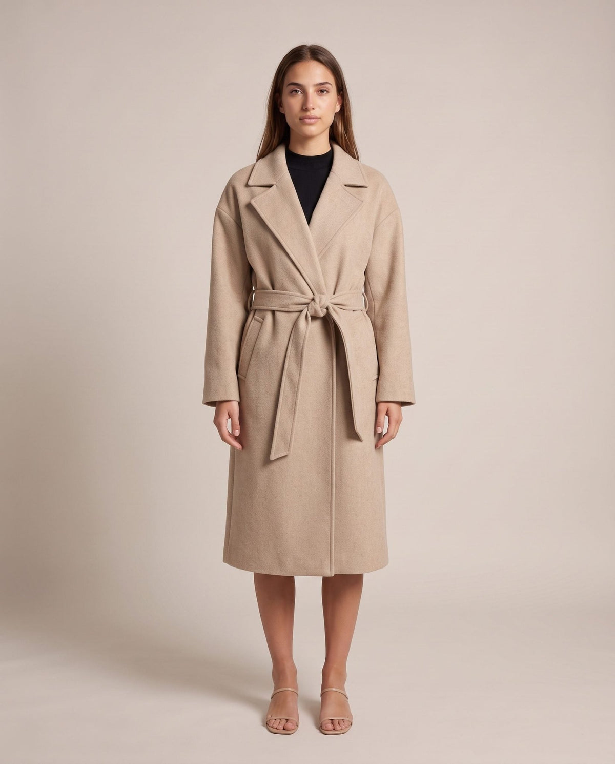 Cappotto lungo a vestaglia con cintura DAVOS - Follie by Alice Immagine principale del prodotto