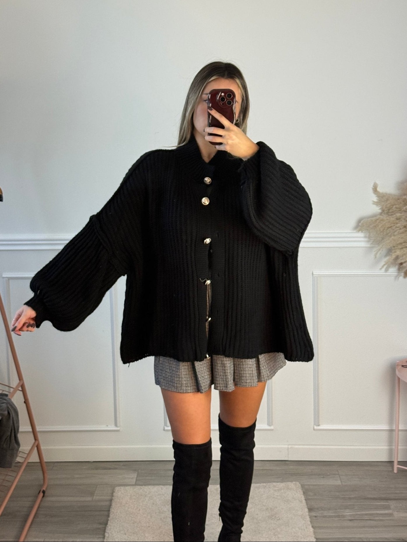 Cardigan oversize in maglia con bottoni gioiello e maniche a palloncino - Follie by Alice