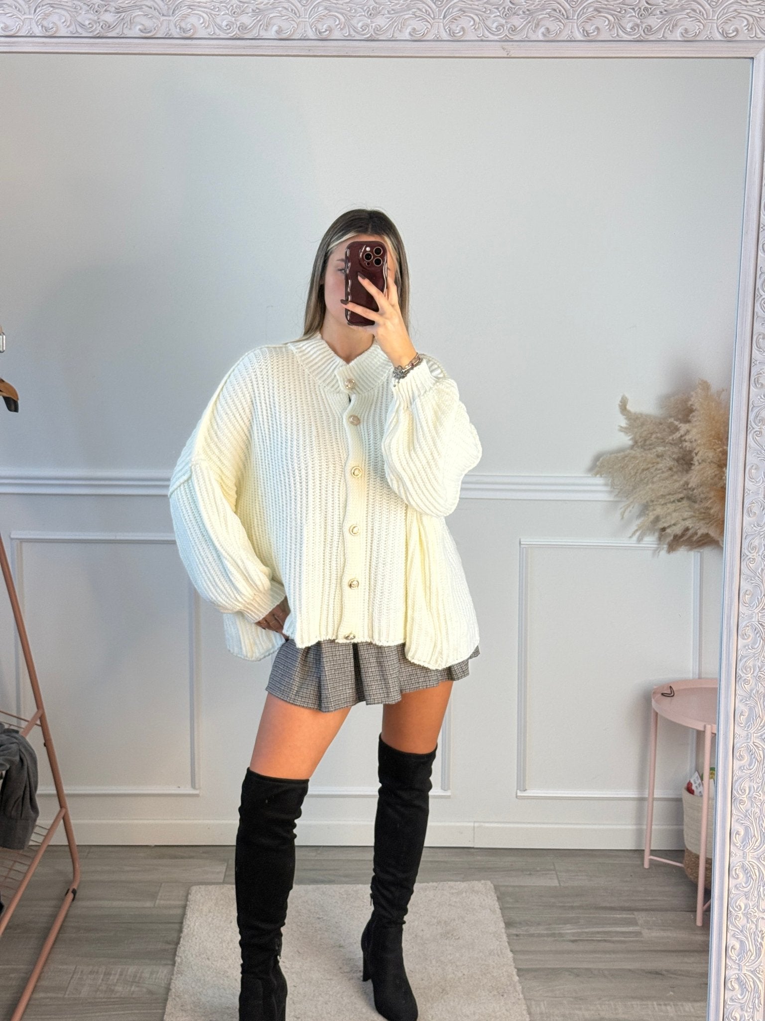 Cardigan oversize in maglia con bottoni gioiello e maniche a palloncino - Follie by Alice