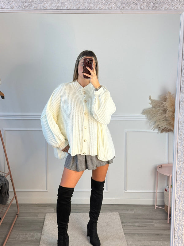 Cardigan oversize in maglia con bottoni gioiello e maniche a palloncino - Follie by Alice