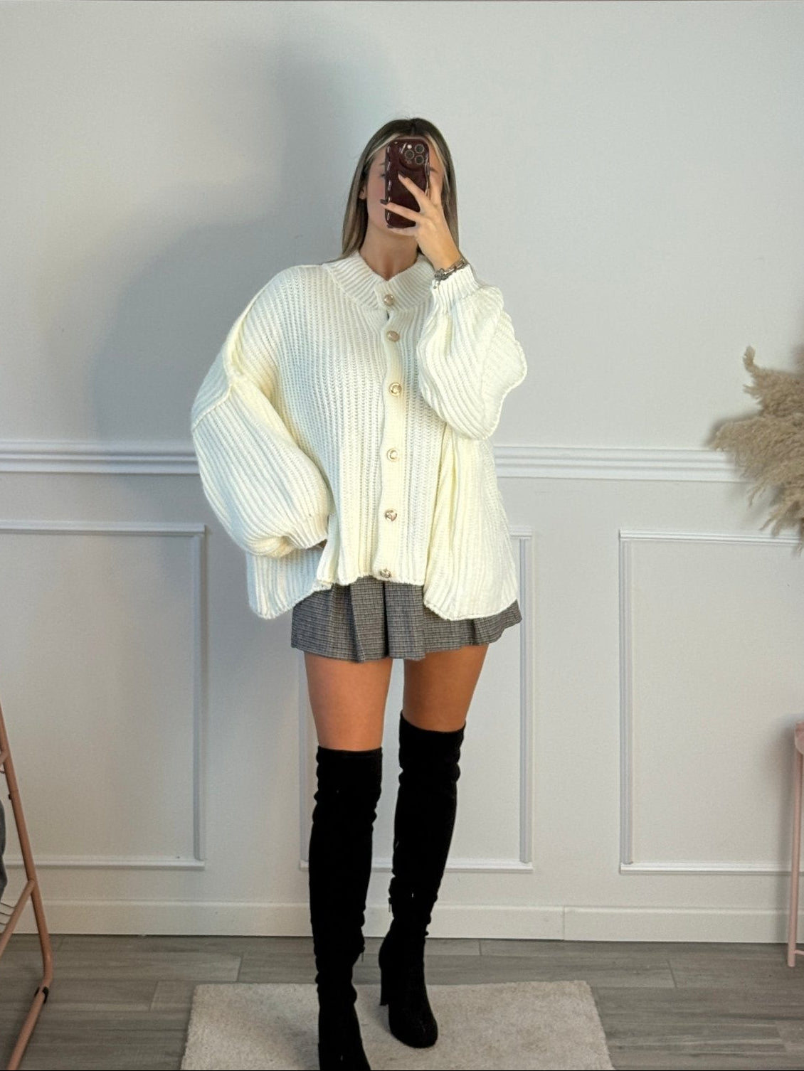 Cardigan oversize in maglia con bottoni gioiello e maniche a palloncino - Follie by Alice