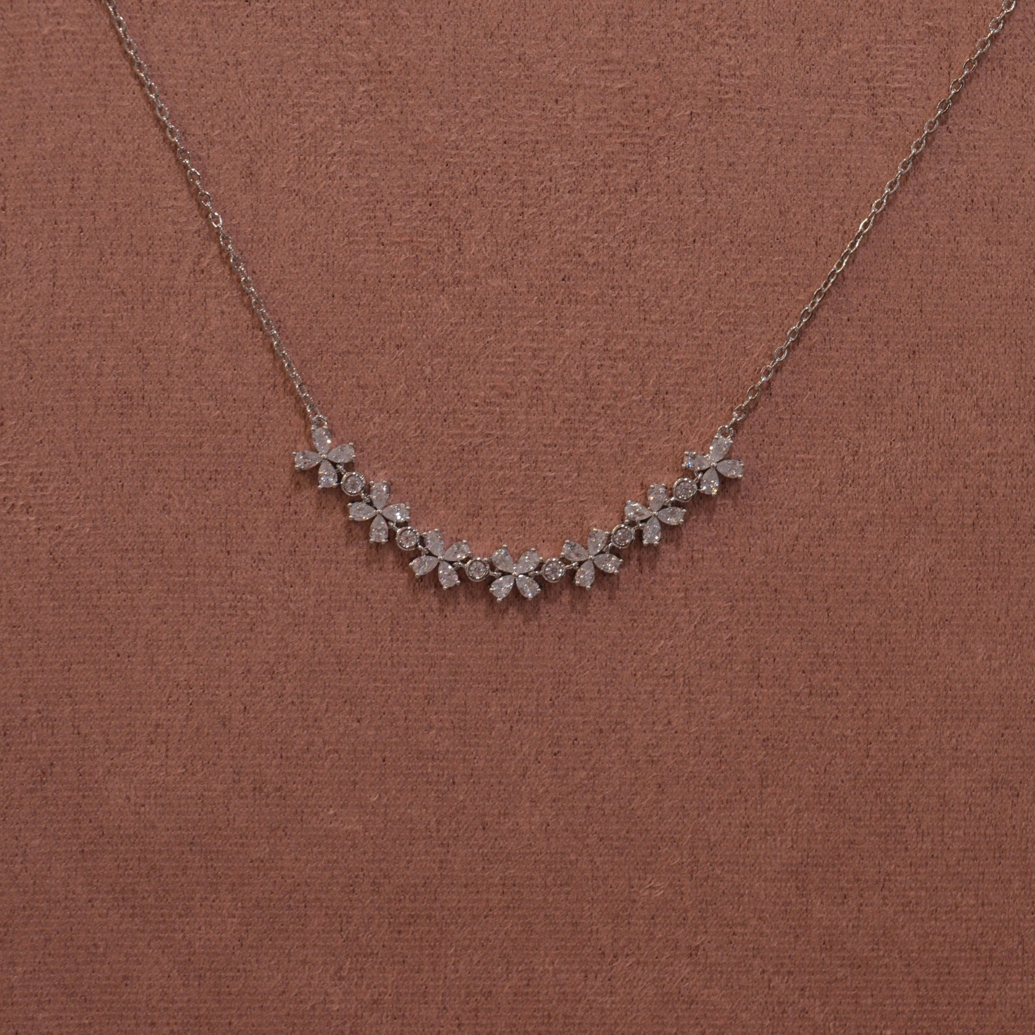 Collana argento con strass gioiello a fiore - Follie by Alice