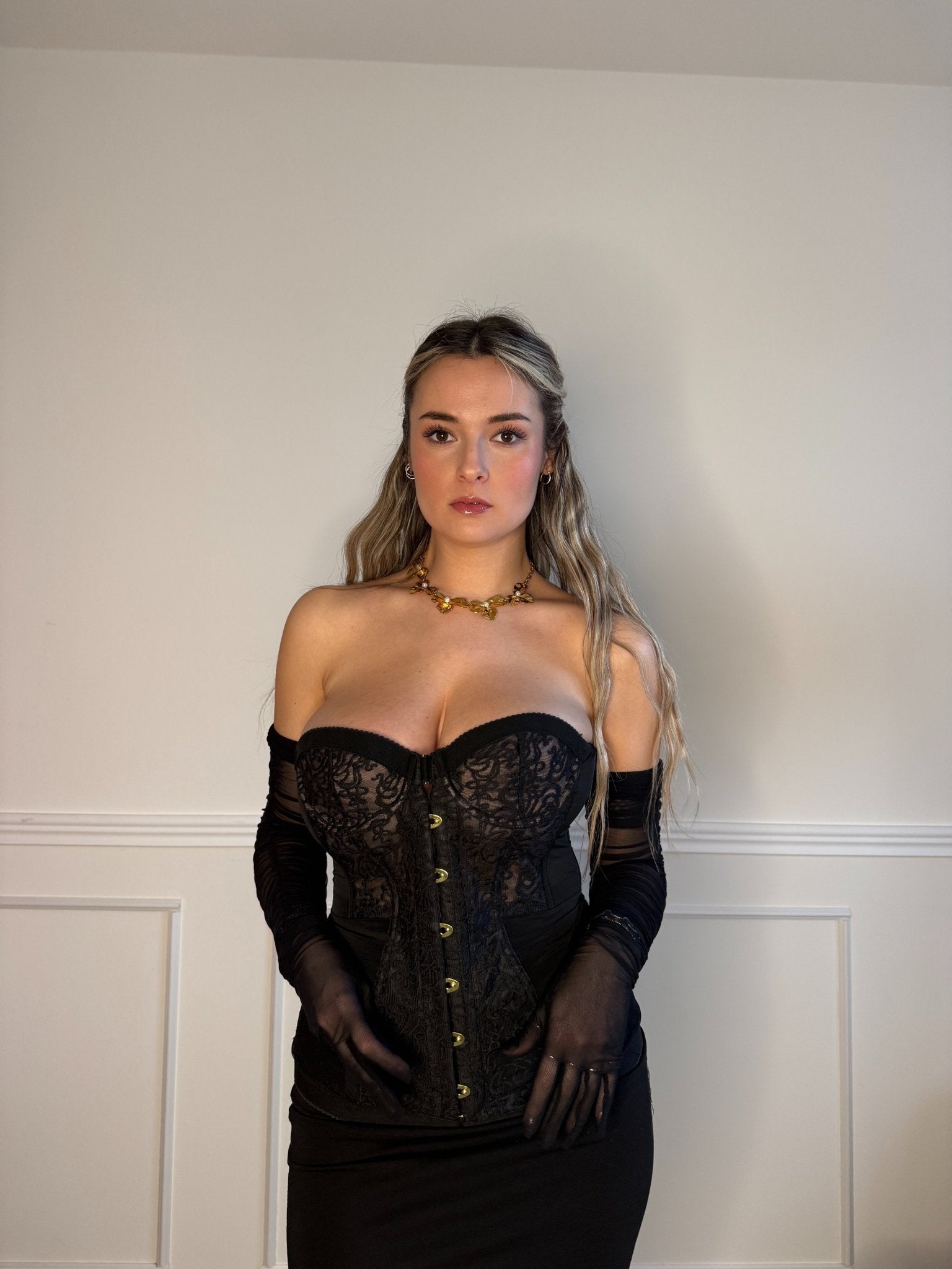 Corsetto strutturato in pizzo stile gotico - vittoriano con lacci sulla schiena - Follie by Alice