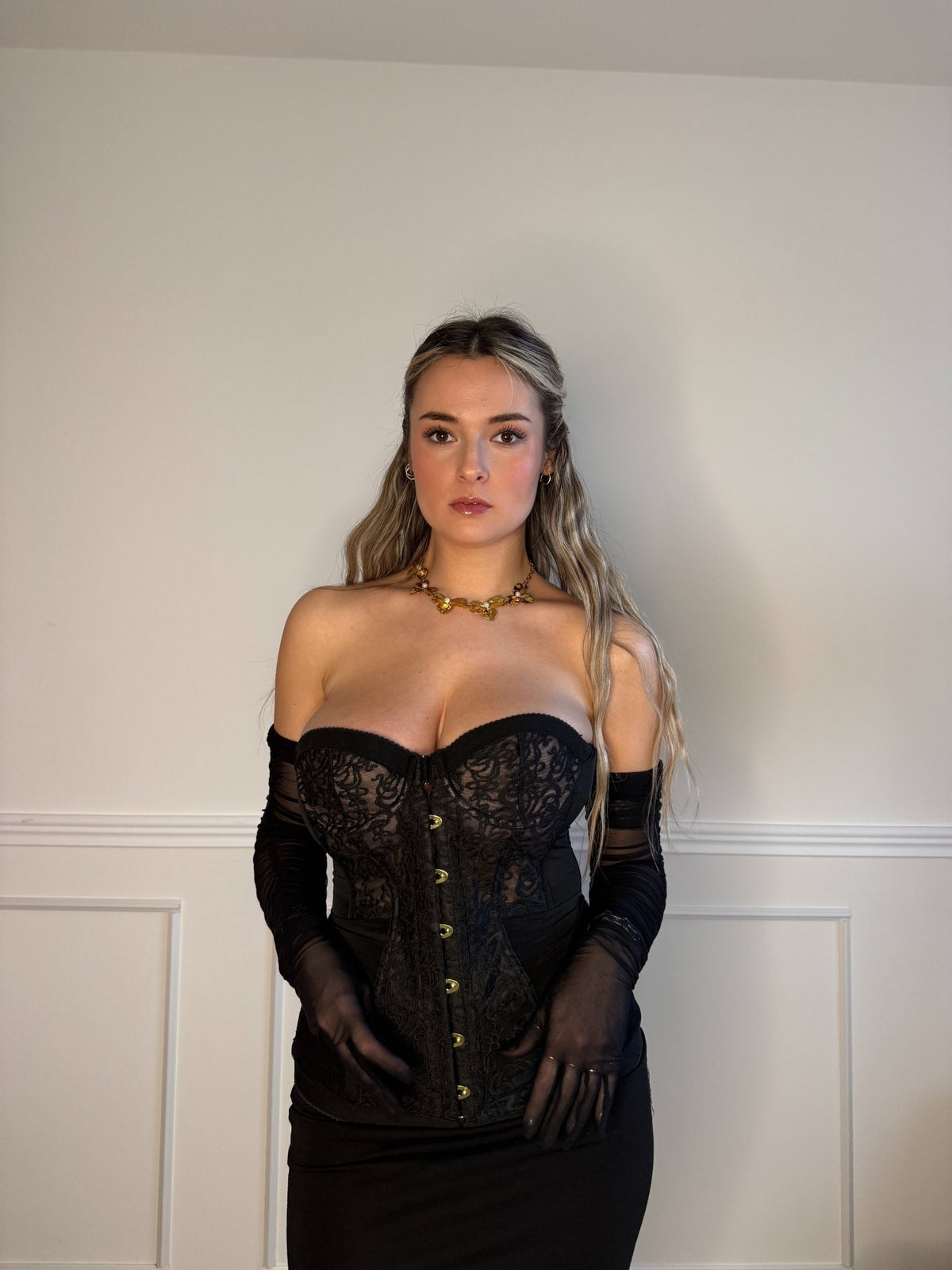 Corsetto strutturato in pizzo stile gotico - vittoriano con lacci sulla schiena - Follie by Alice