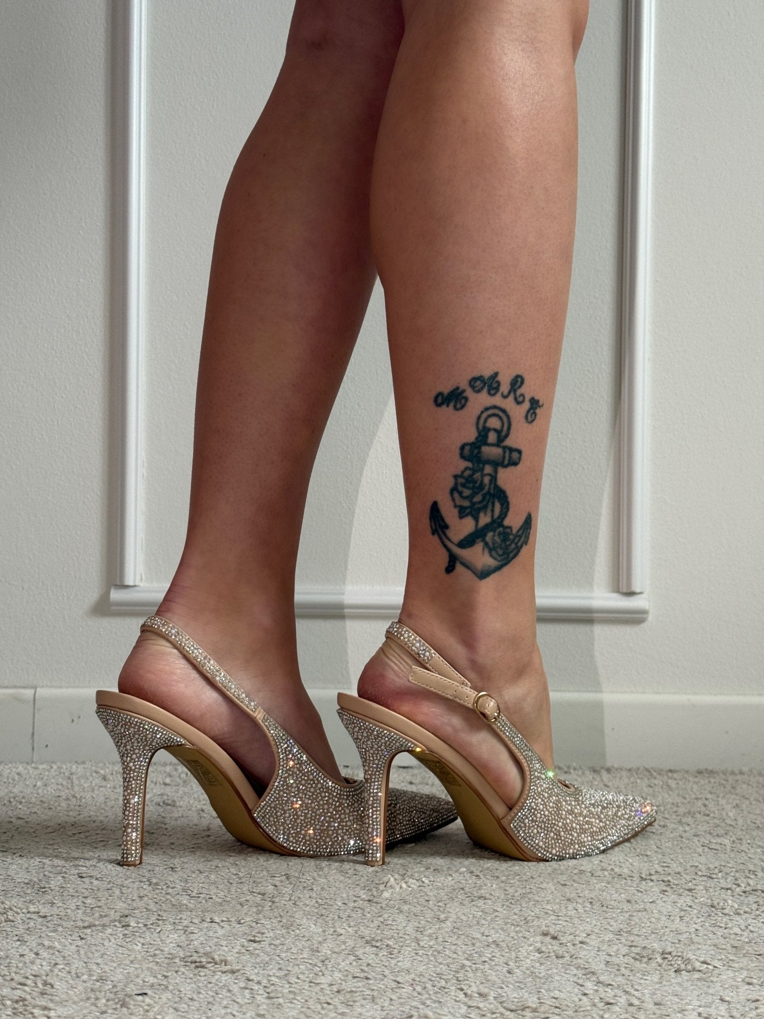 Décolleté slingback tacco 9 cm con perle bianche e strass gioiello - Follie by Alice