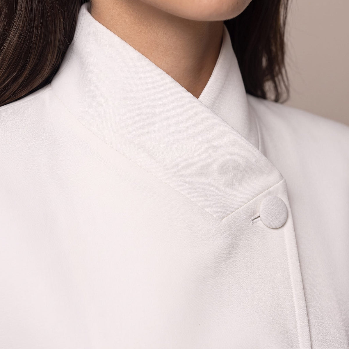 Giacca asimmetrica con collo alla coreana MIKADO - Follie by Alice