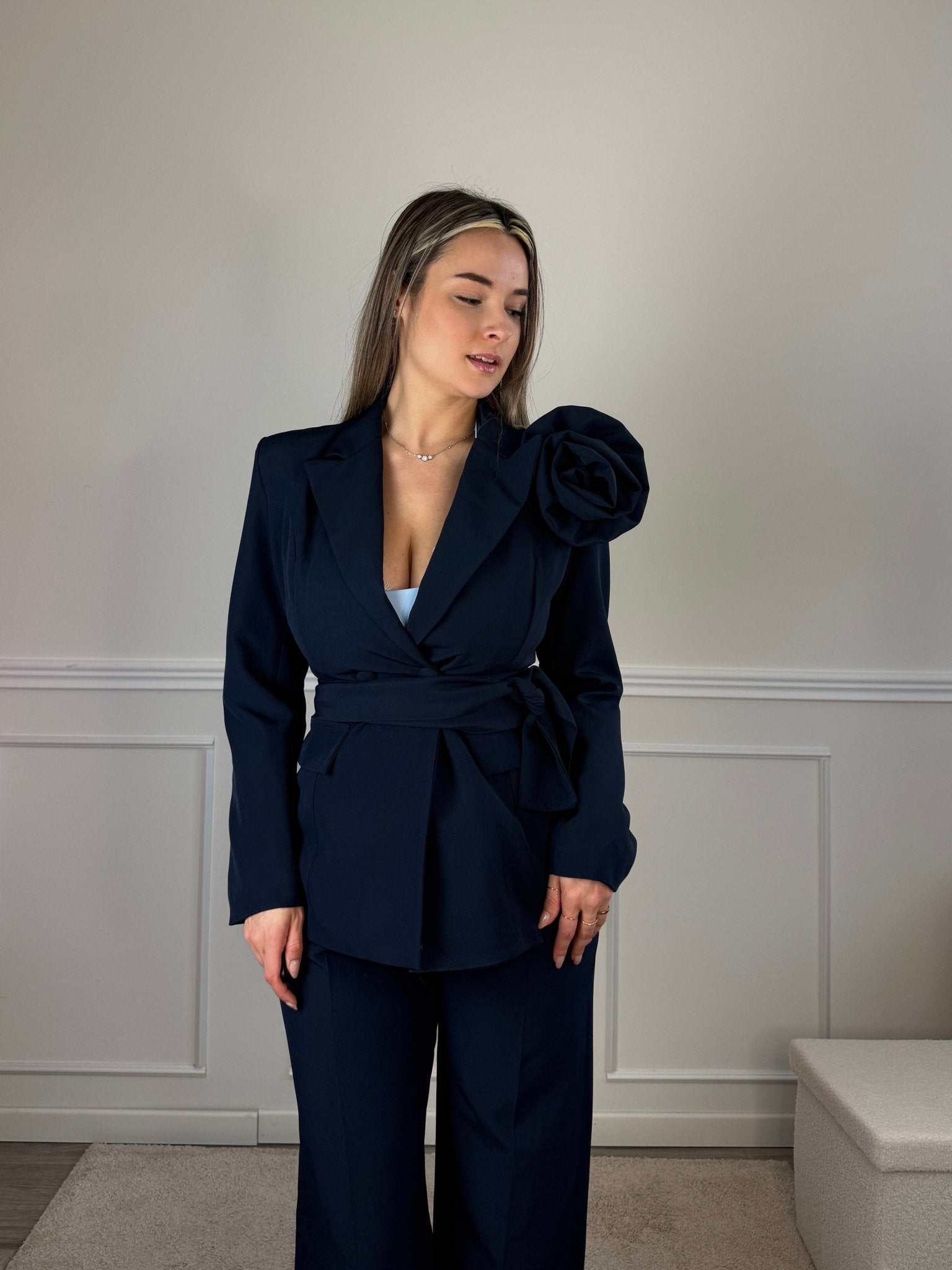 Giacca blazer con spilla a rosa COUTURE - Follie by Alice