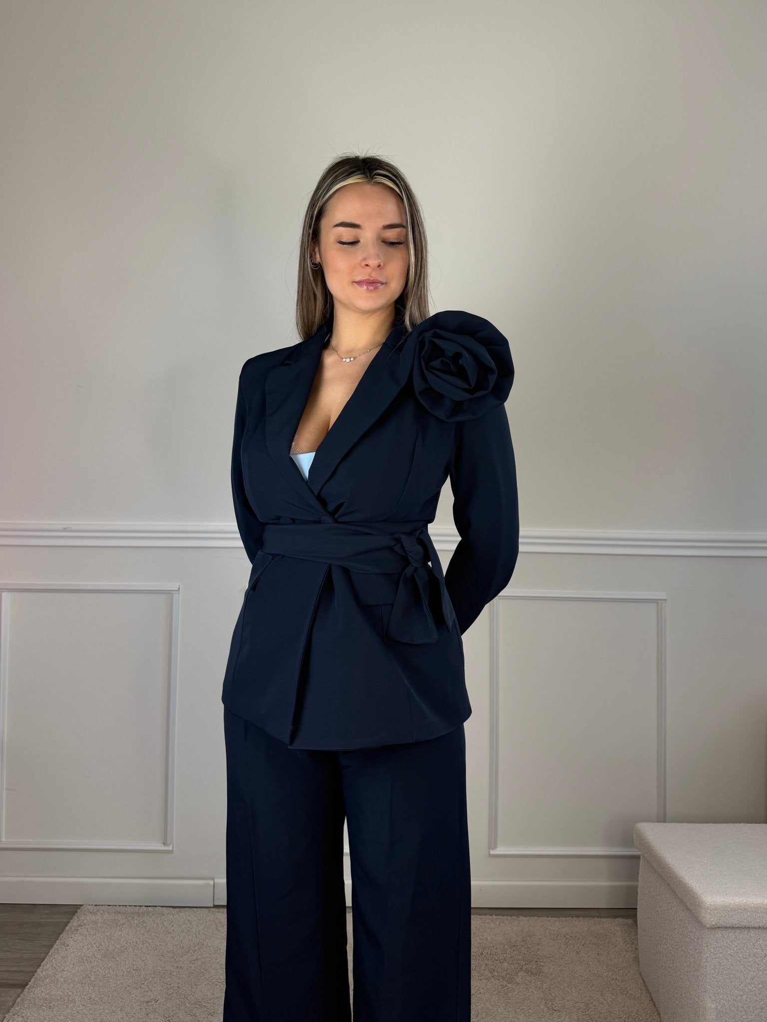 Giacca blazer con spilla a rosa COUTURE - Follie by Alice