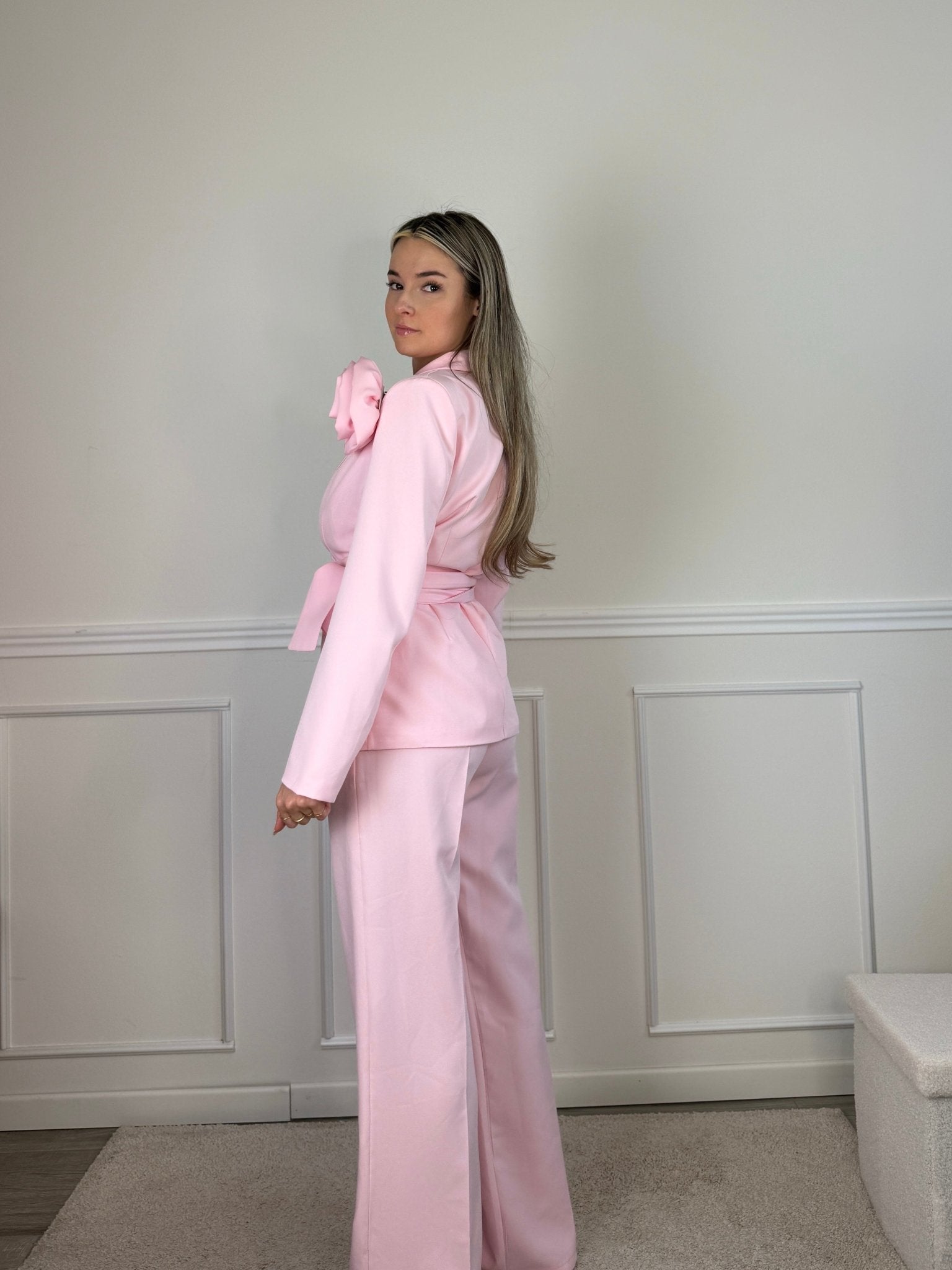 Giacca blazer con spilla a rosa COUTURE - Follie by Alice