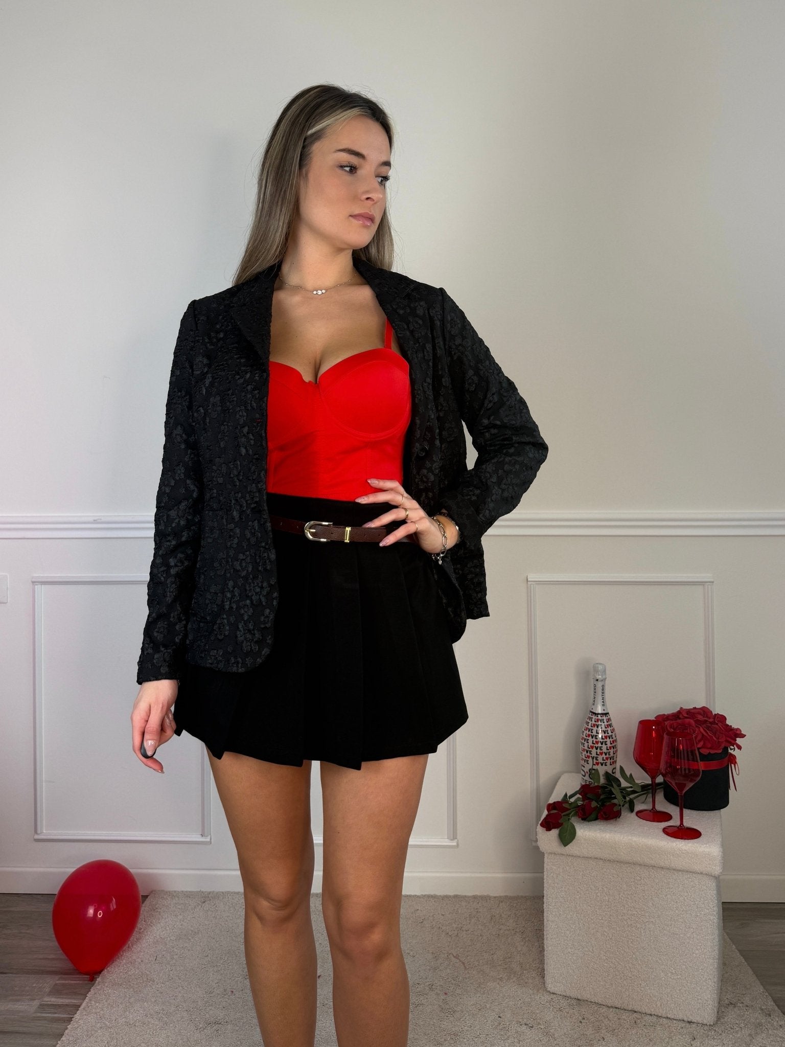 Giacca blazer con tasche e fiori ricamati - Follie by Alice