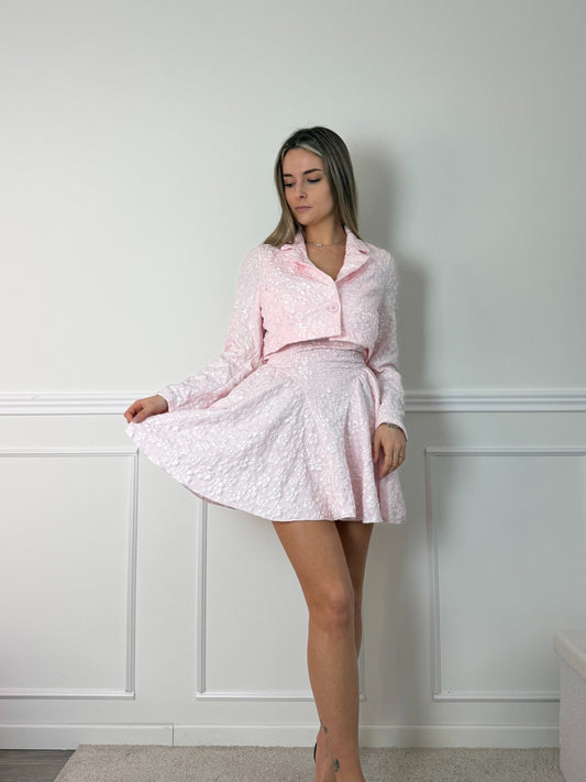 Giacca blazer corta con tasche e fiori ricamati - Follie by Alice 1536